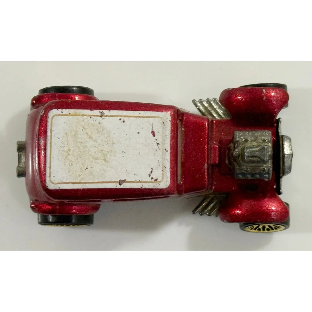 Hot Wheels Ford Vicky Kids 1:64 Red Vintage Series 32 Ford Hot Rod Diecast Car